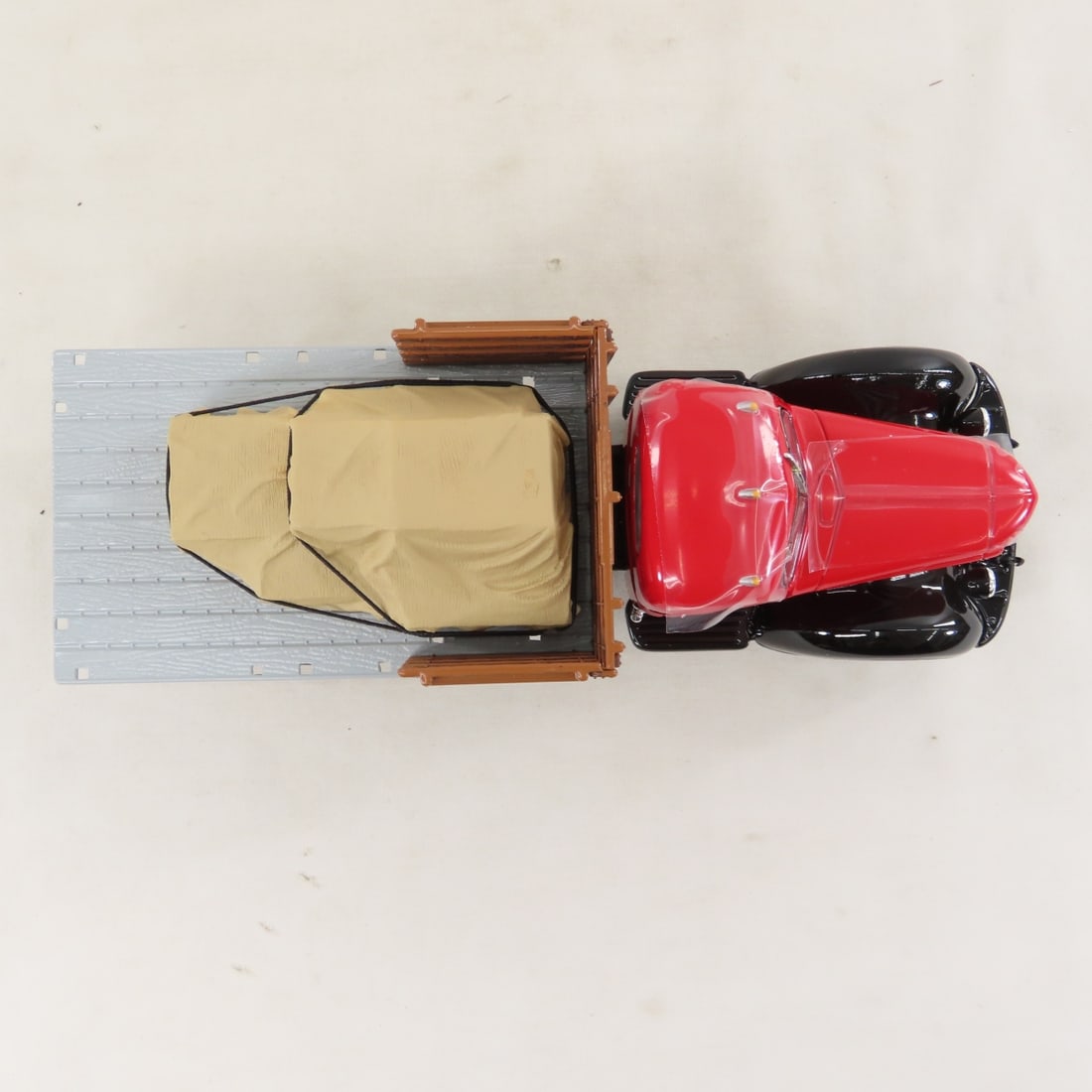 1st Gear 1:34 NAPA 75th 1949 INTL KB8 Truck w/Load - 9