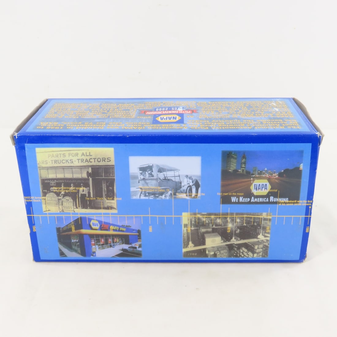 1st Gear 1:34 NAPA 75th 1958 GMC Straight Truck - 16