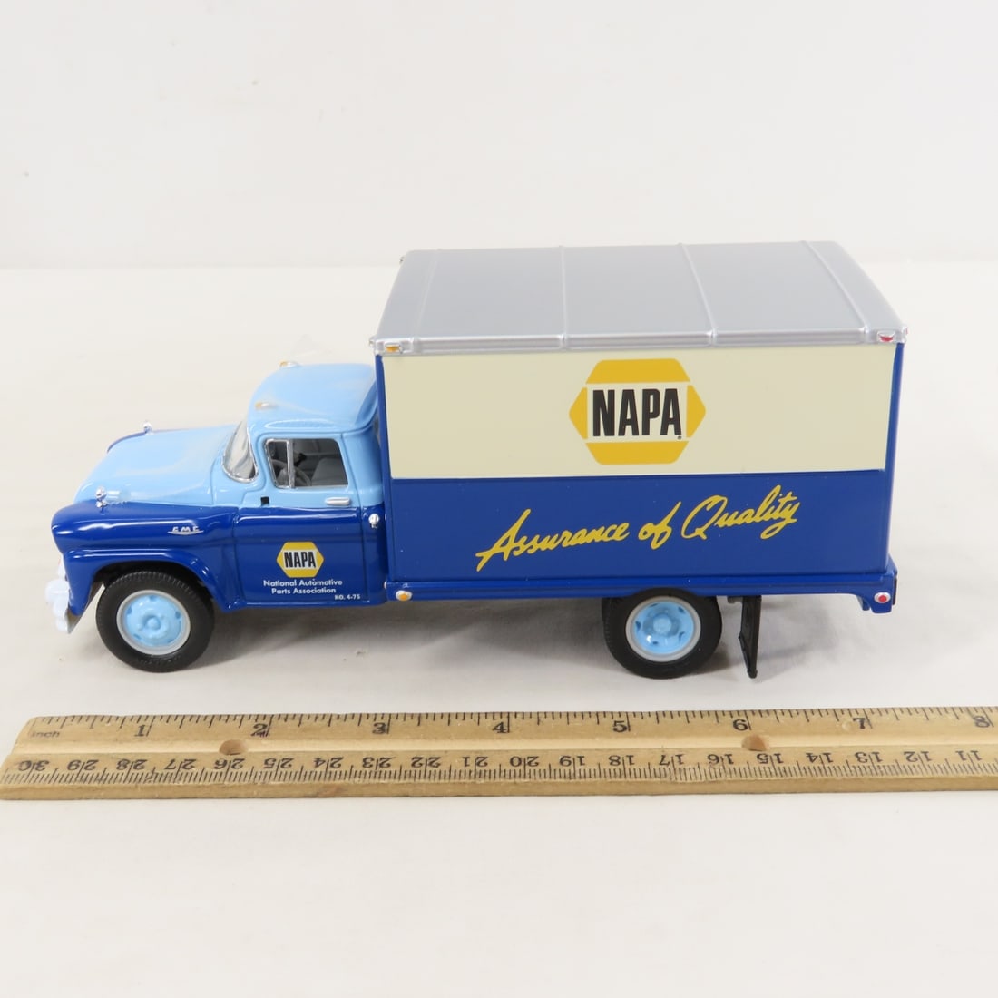 1st Gear 1:34 NAPA 75th 1958 GMC Straight Truck - 2
