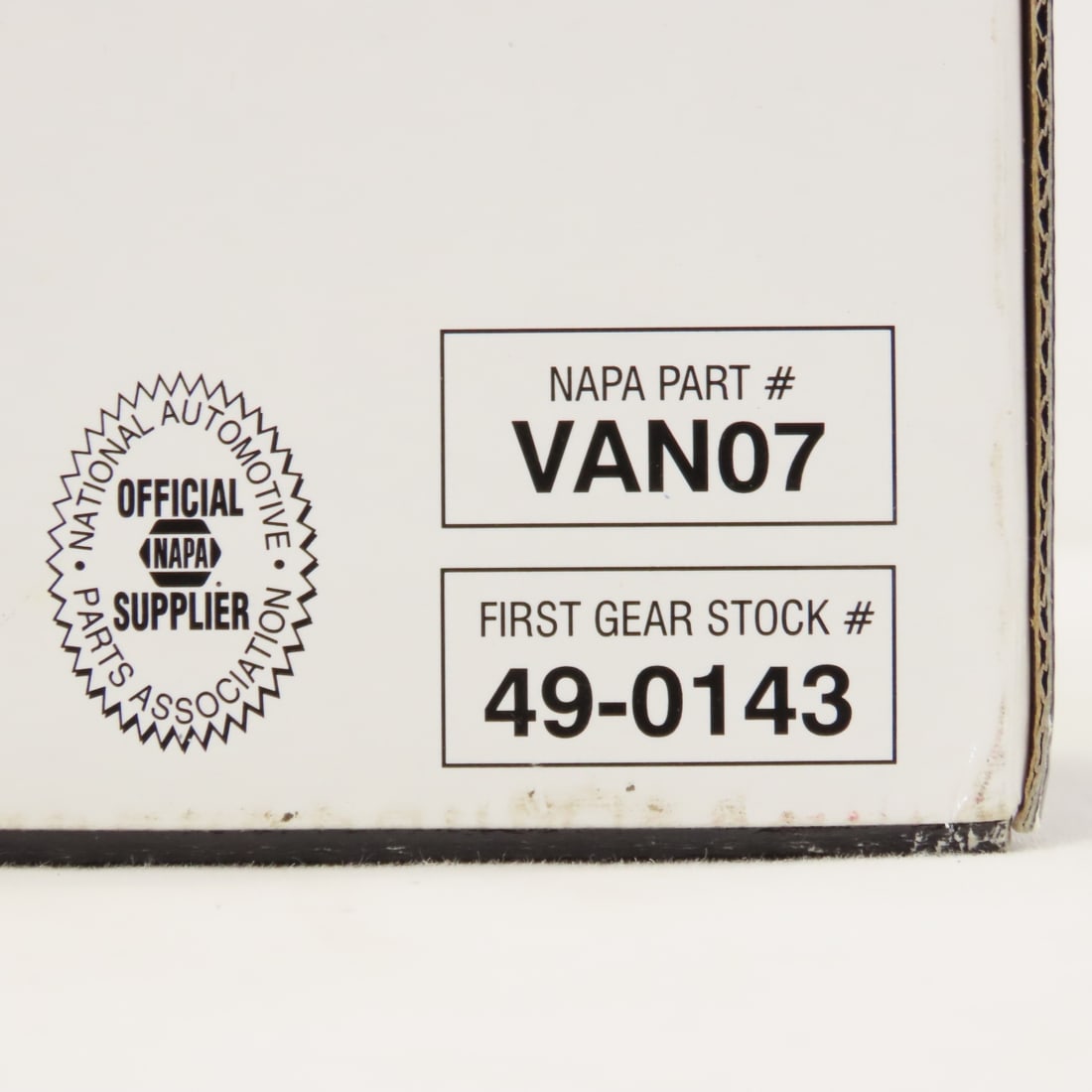1st Gear 1:25 NAPA International Metro Step Van - 9