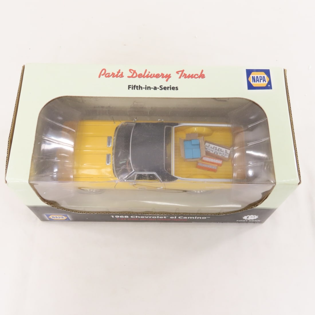 1st Gear 1:25 NAPA 1968 Chevrolet el Camino - 7
