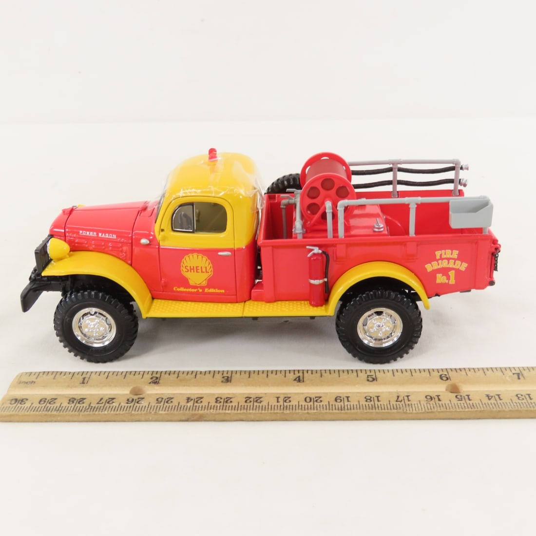 1st Gear 1:30 Shell Dodge Power Wagon Brush Unit - 2