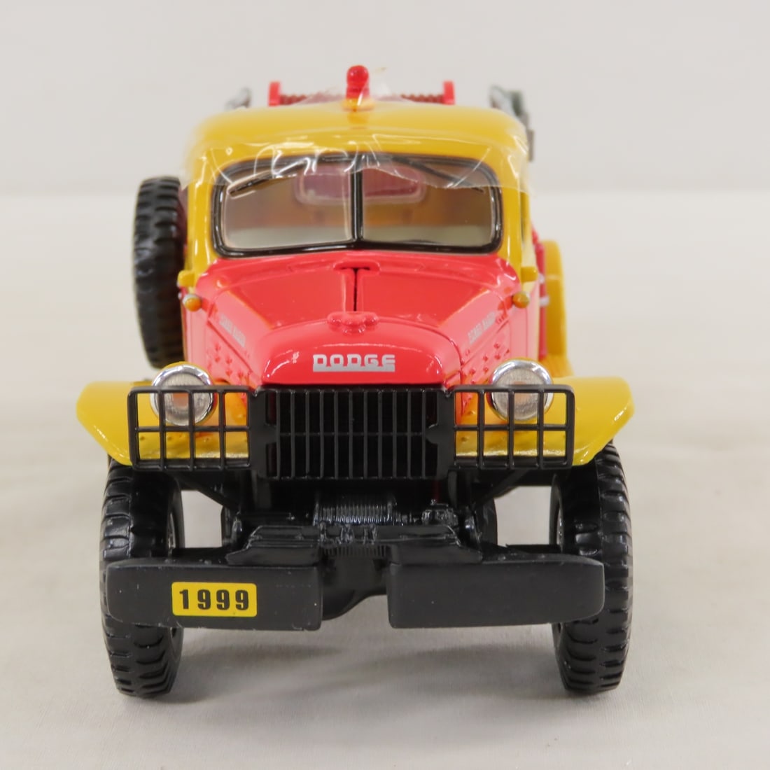 1st Gear 1:30 Shell Dodge Power Wagon Brush Unit - 8