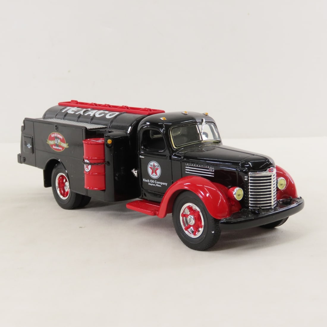 1st Gear 1:34 Kisch Oil 40th 1949 INTL KB8 - 7