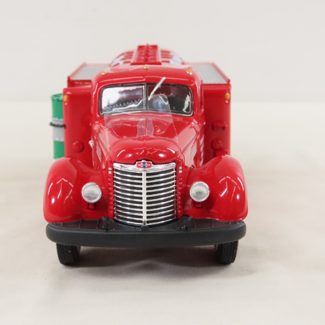 1st Gear 1:34 Texaco 1949 IHC KB8 Tanker - 8