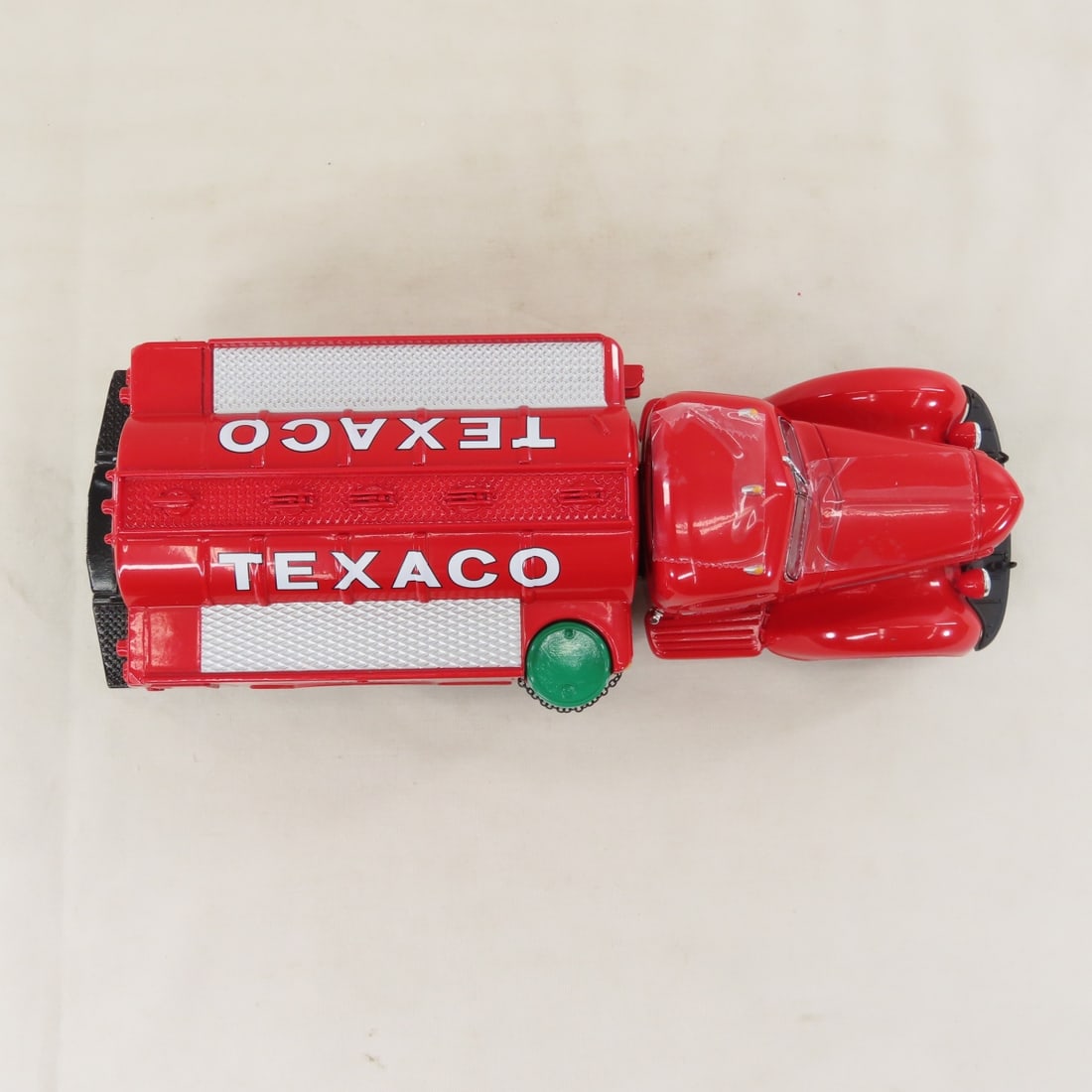 1st Gear 1:34 Texaco 1949 IHC KB8 Tanker - 9