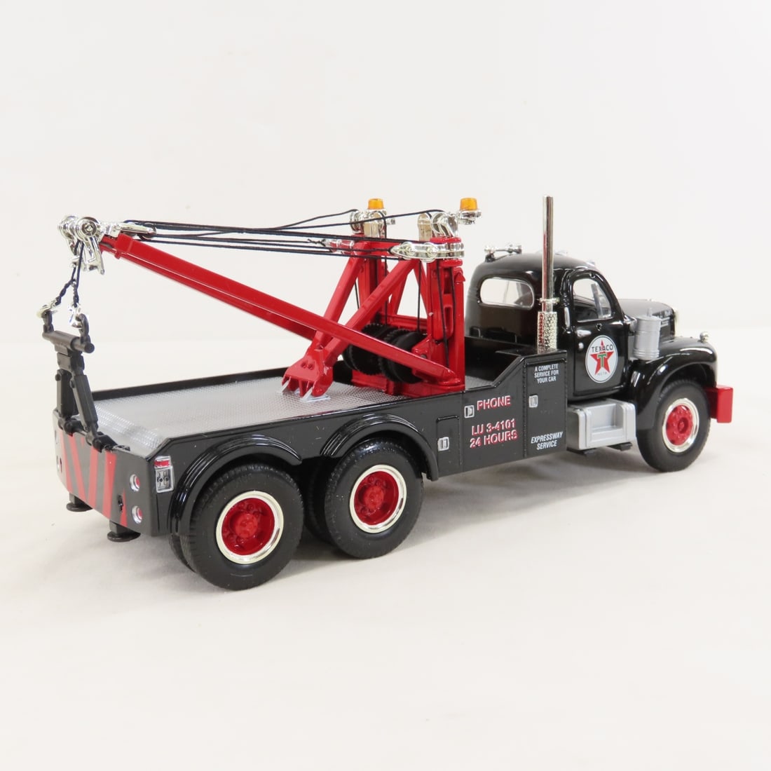 1st Gear 1:34 Texaco Mack Tow Truck - 5