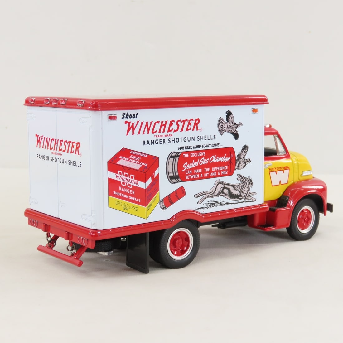 1st Gear Winchester 1953 Ranger Straight Truck - 5