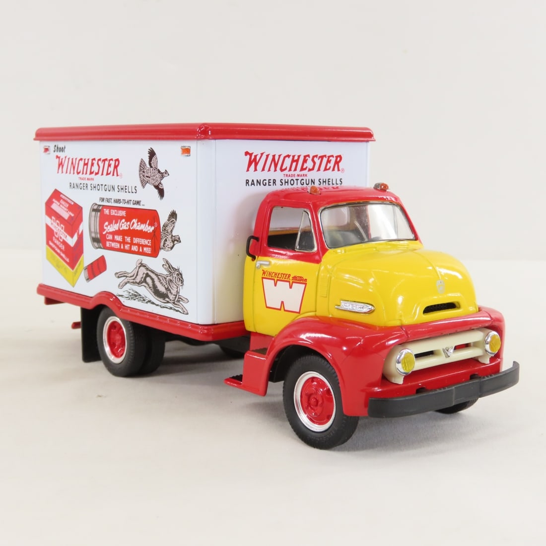 1st Gear Winchester 1953 Ranger Straight Truck - 7