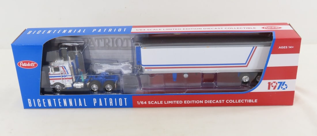 1st Gear Peterbilt 352 1976 Bicentennial Patriot: 1st Gear Peterbilt 352 1976 Bicentennial Patriot - DCP 1:64 Diecast Metal 69-1920. Tractor Trailer With original shipping box. LOT SIZE: 16x4x3" 1 LB All information and photos, which are part of the