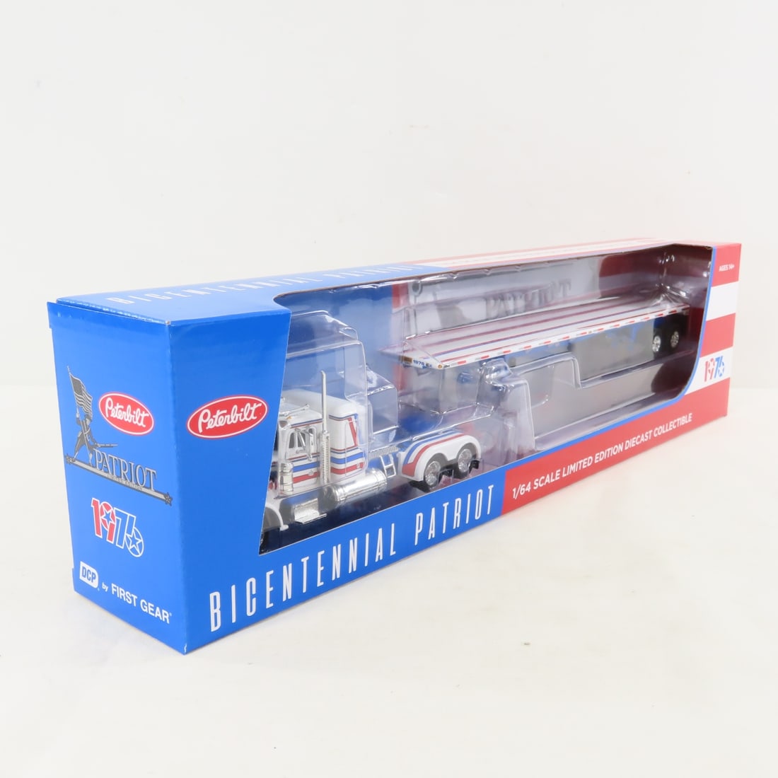 1st Gear Peterbilt 359 1976 Bicentennial Patriot - 2
