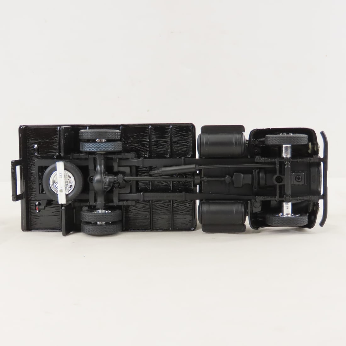 1st Gear 1:34 Winchester 1957 INTL R190 Box Truck - 10