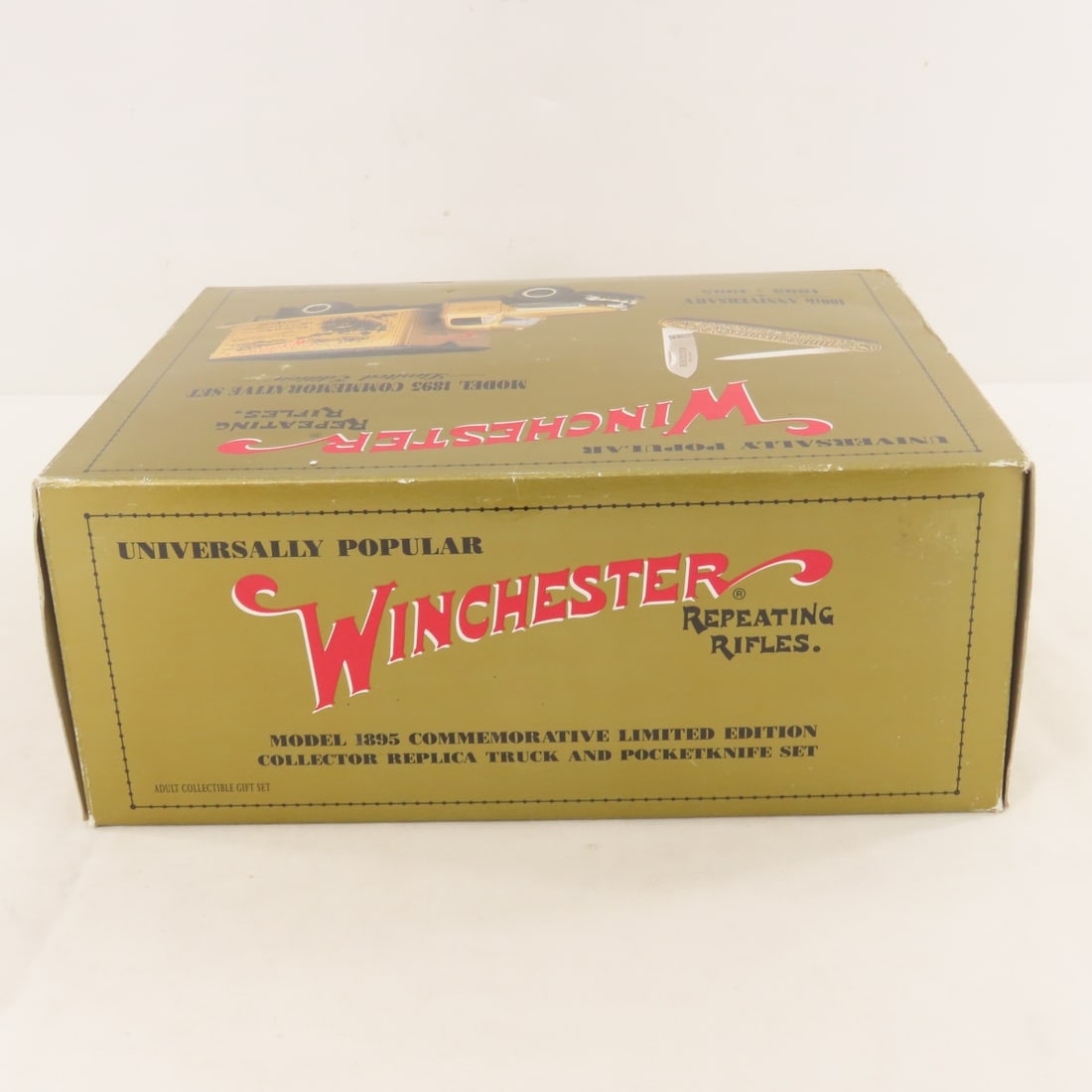 1st Gear 1:34 Winchester 100th 1885-1895 Box Truck - 16