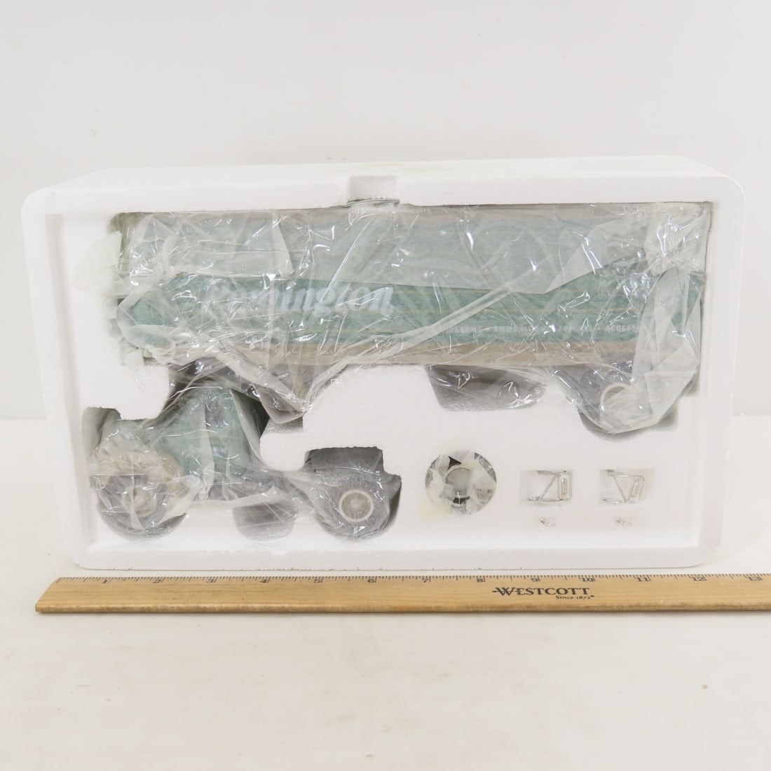 1st Gear Remington 1960 Mack Model B61 Cab Trailer - 2