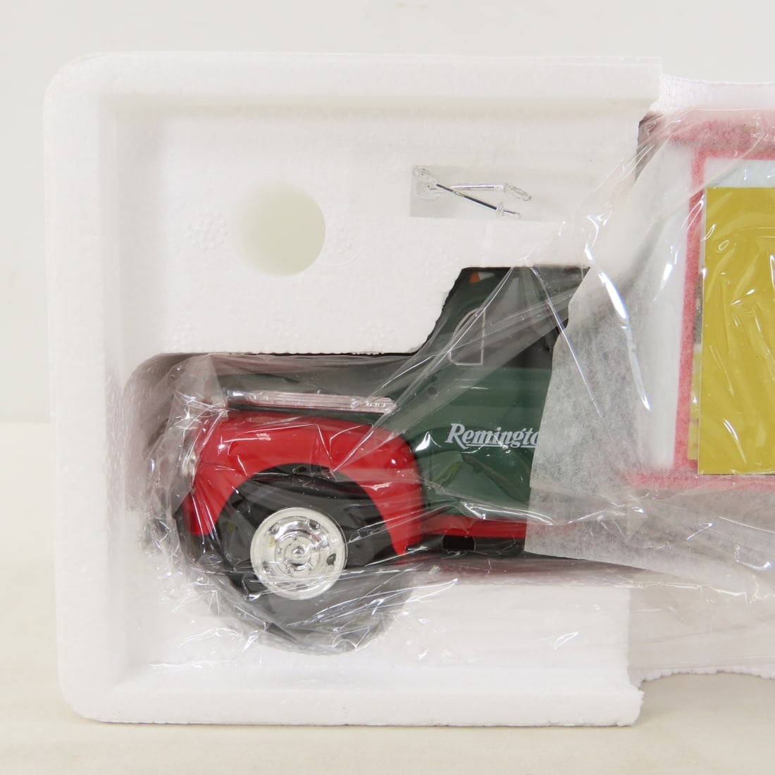 1st Gear Remington Dove 1951 Ford Dry Goods Truck - 3