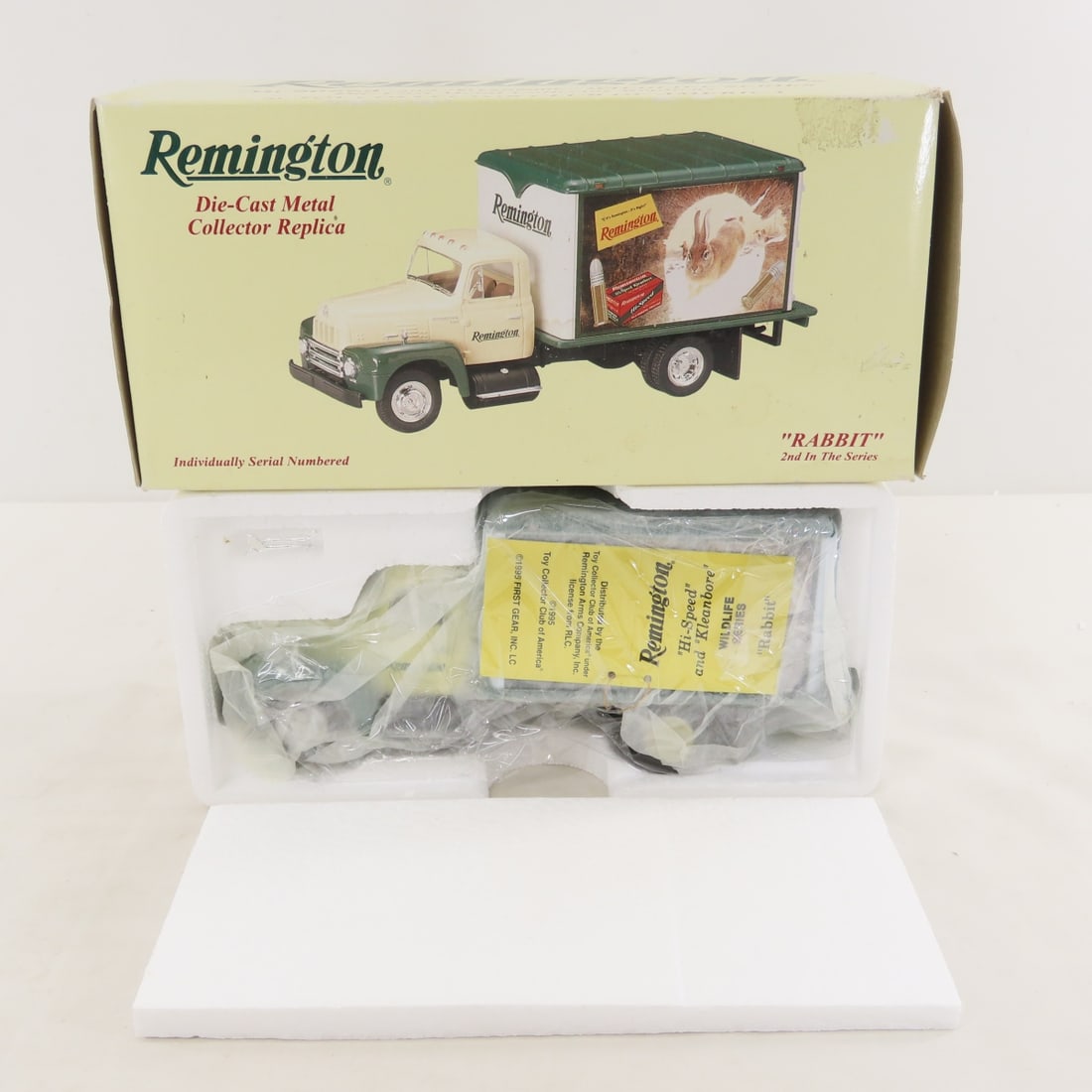 1st Gear Remington Rabbit 1957 INTL Dry Goods Van: 1st Gear Remington Rabbit 1957 INTL Dry Goods Van - 1:34 Diecast Metal 10-1572 1957 International. Second in a series. LOT SIZE: 9x4x4" 2 LBS All information and photos, which are part of the descript