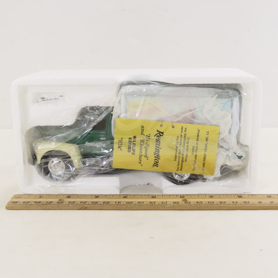 1st Gear Remington Elk 1957 INTL Dry Goods Truck - 2