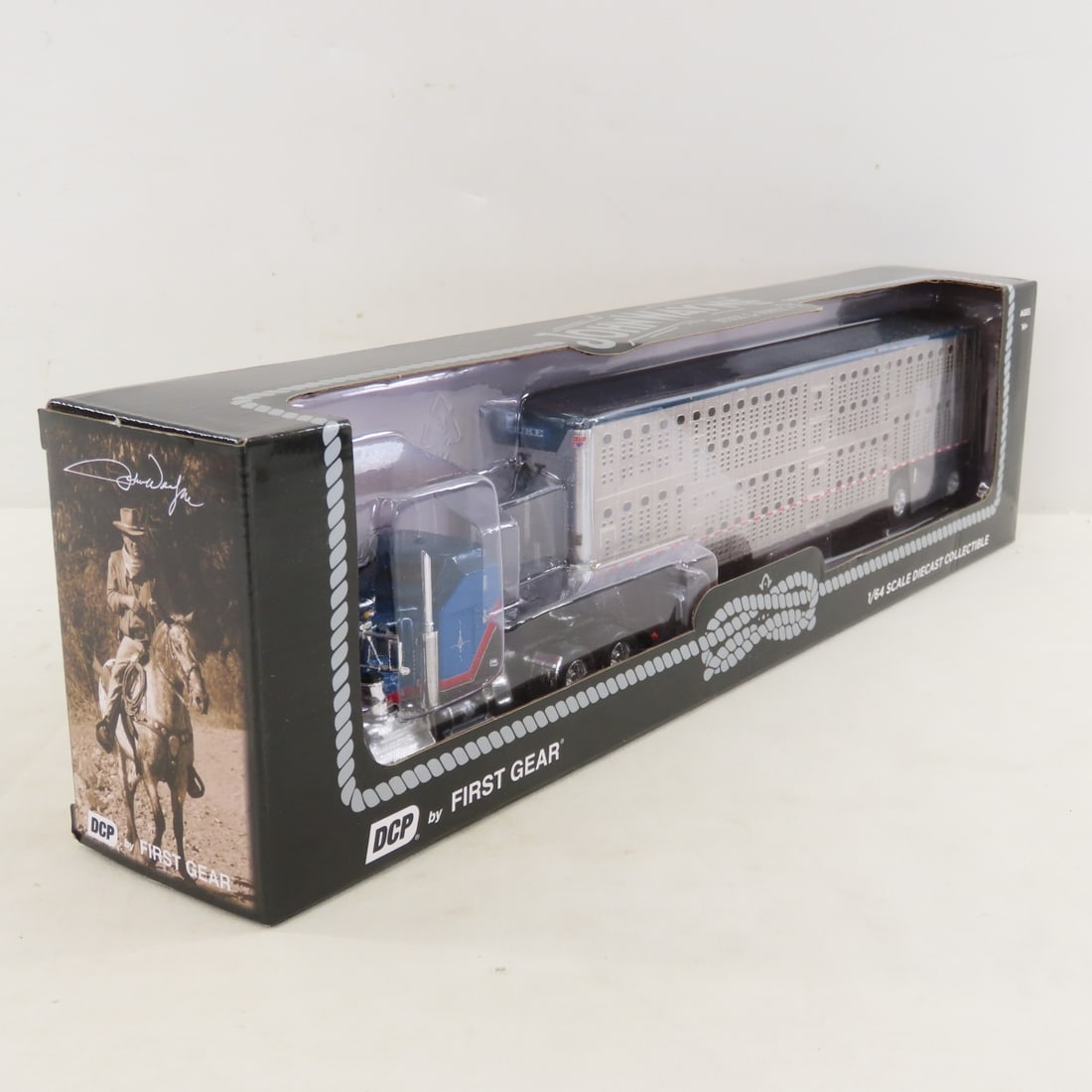 1st Gear 1:64 John Wayne Kenworth W900A Cattle Co - 2