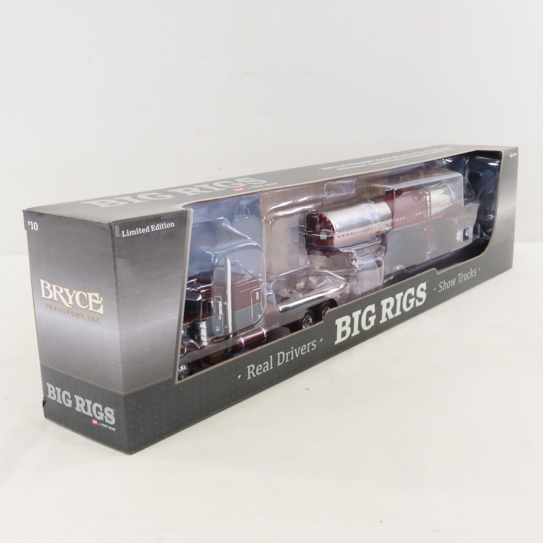 1st Gear 1:64 Bryce Peterbilt 359 Tanker/Sleeper - 2