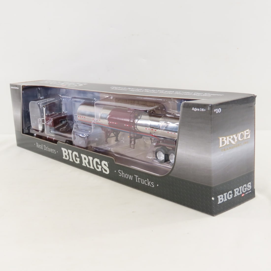 1st Gear 1:64 Bryce Peterbilt 359 Tanker/Sleeper - 6