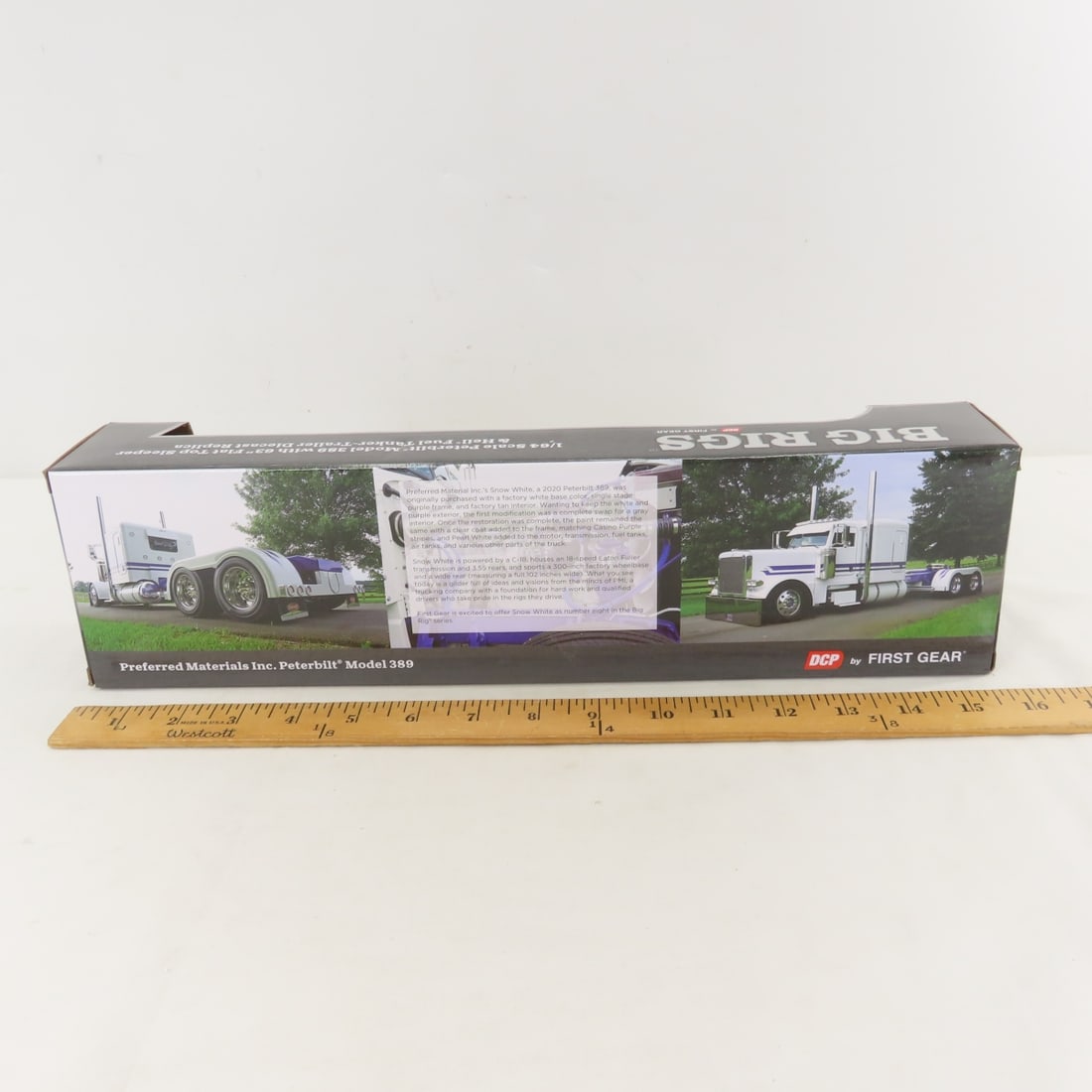 1st Gear 1:64 Preferred Peterbilt 389 Fuel Tanker - 4