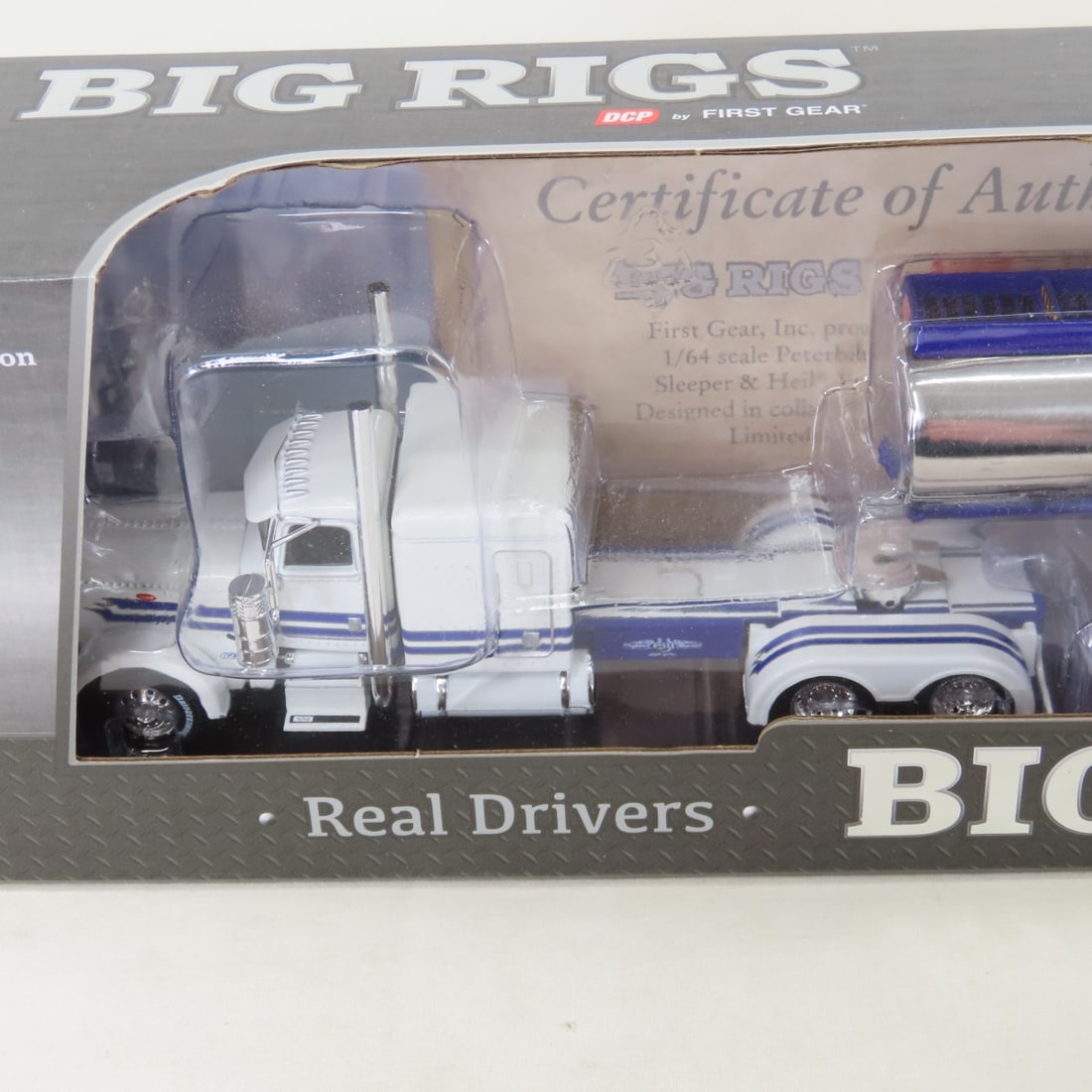 1st Gear 1:64 Preferred Peterbilt 389 Fuel Tanker - 8