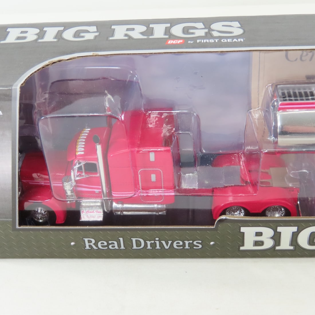 1st Gear 1:64 J. Cool Peterbilt 379 Sleeper Tanker - 7