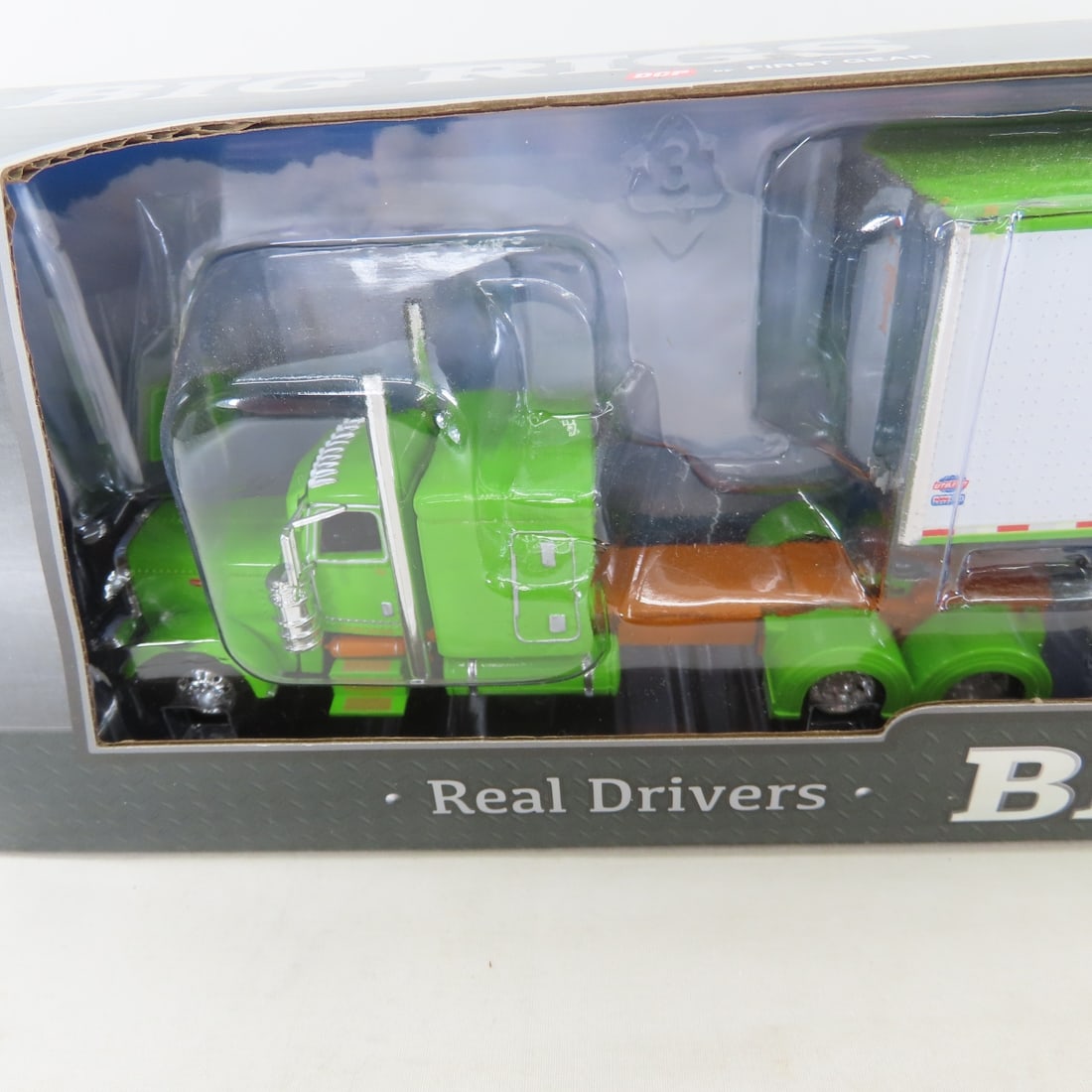 1st Gear 1:64 Hallahan Peterbilt 389 Cab & Trailer - 8
