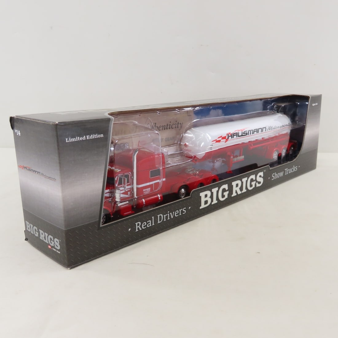 1st Gear 1:64 Hausmann Peterbilt 389 LPG Tanker - 2