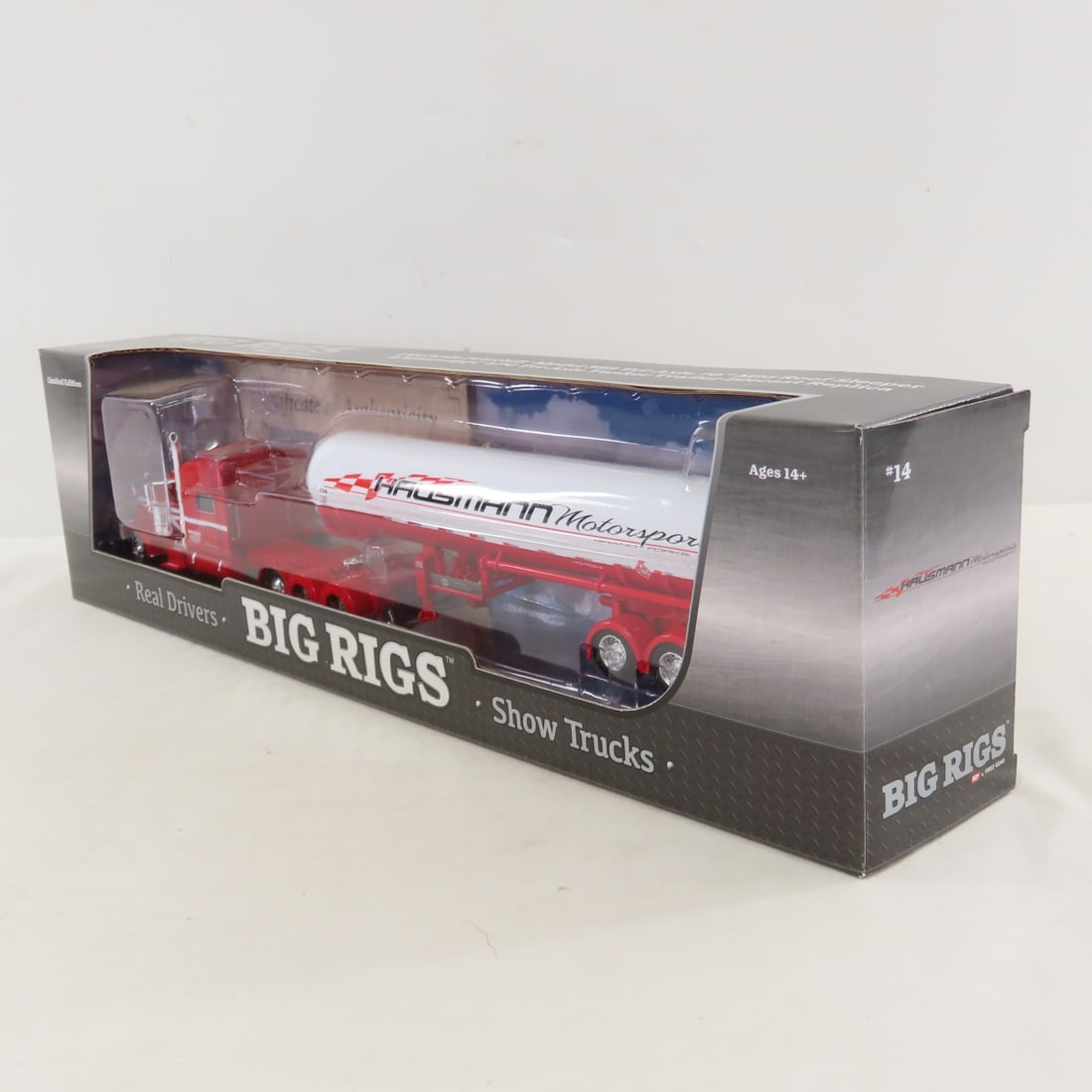 1st Gear 1:64 Hausmann Peterbilt 389 LPG Tanker - 6