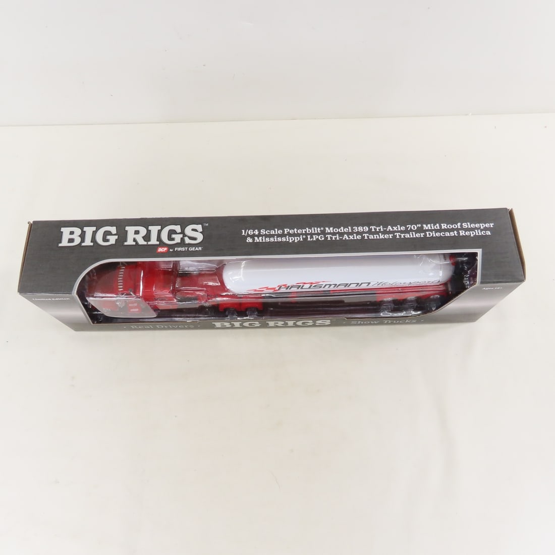 1st Gear 1:64 Hausmann Peterbilt 389 LPG Tanker - 7