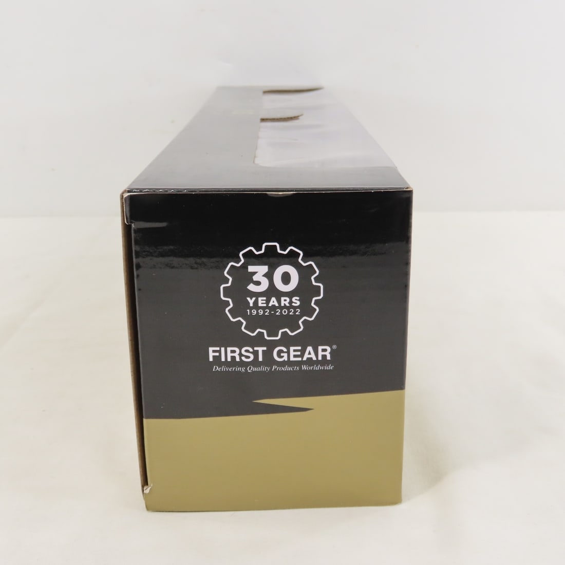 1st Gear 1:50 30th Anniv Peterbilt 367 w/Lowboy - 3