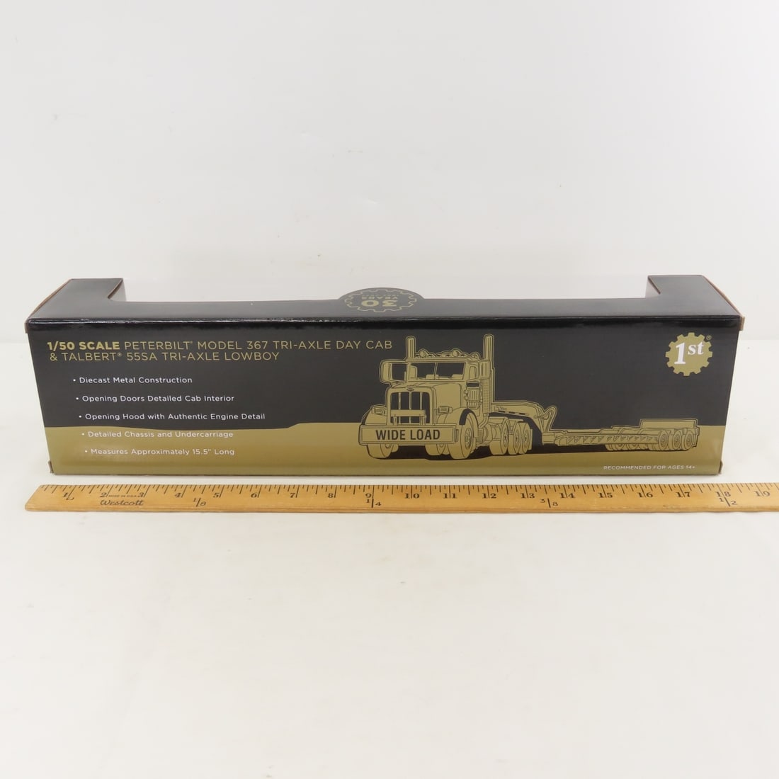 1st Gear 1:50 30th Anniv Peterbilt 367 w/Lowboy - 4