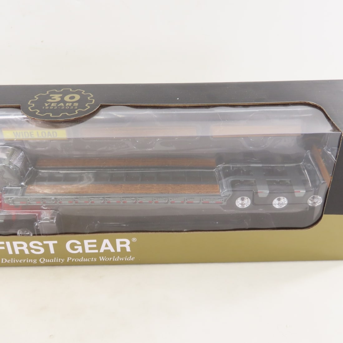1st Gear 1:50 30th Anniv Peterbilt 367 w/Lowboy - 9