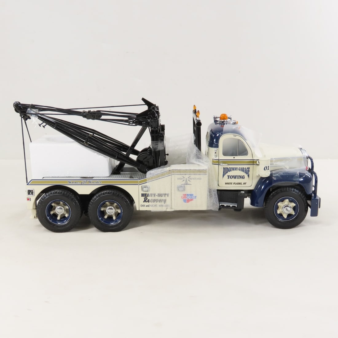 1st Gear Ridgeway 1960 Mack B61 CarQuest Wrecker - 6