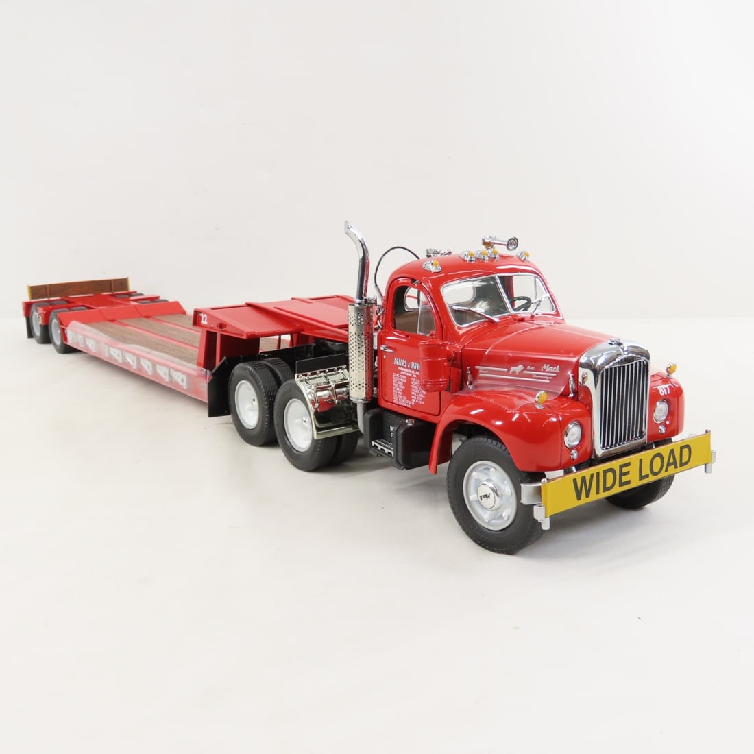 1st Gear Dallas Mavis 1960 Mack B61 Gooseneck - 7