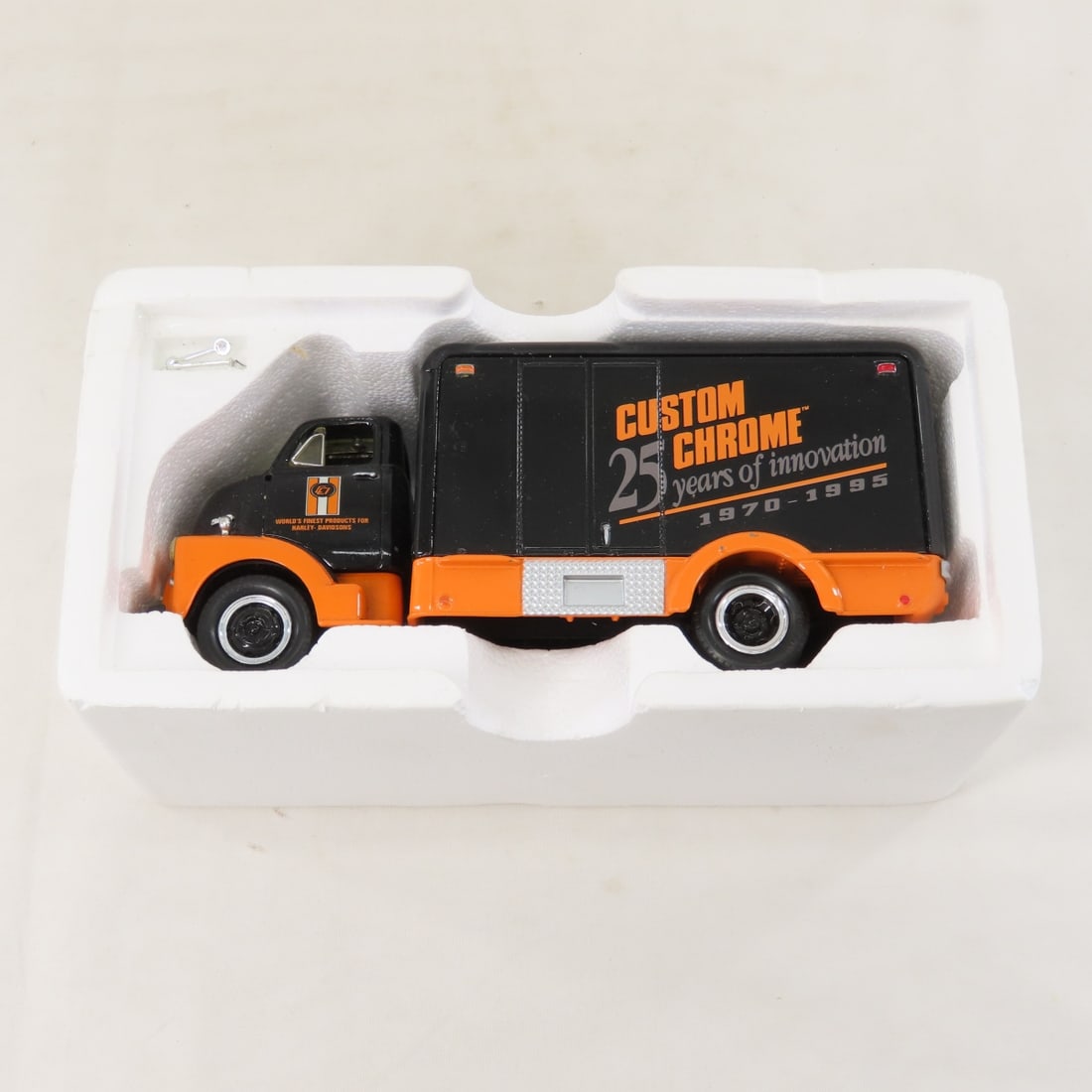 1st Gear 1:34 HD Mack Hauling B61 Dump Truck - 13