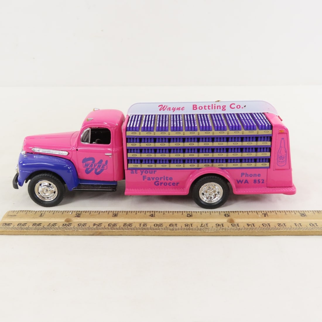 1st Gear 1:34 Wayne Bottling 1951 Ford F6 Truck - 2