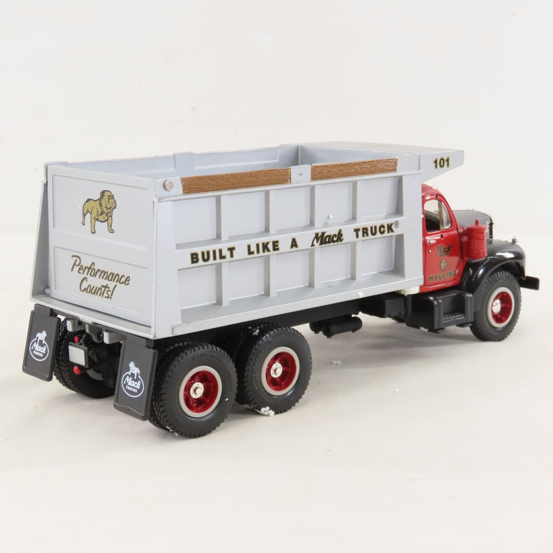 1st Gear 1:34 Mack Hauling B61 Dump Truck - 5