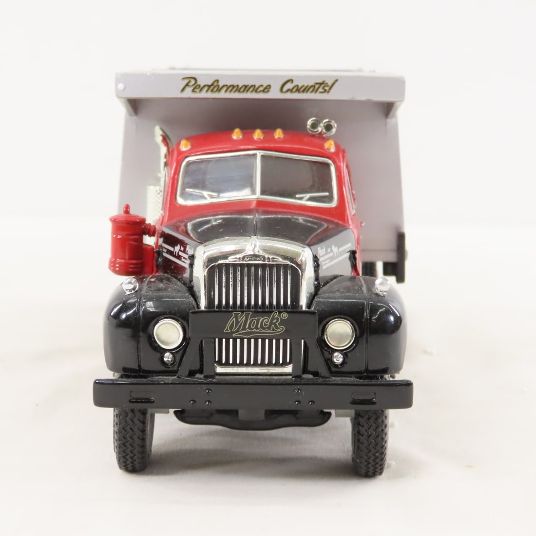 1st Gear 1:34 Mack Hauling B61 Dump Truck - 8