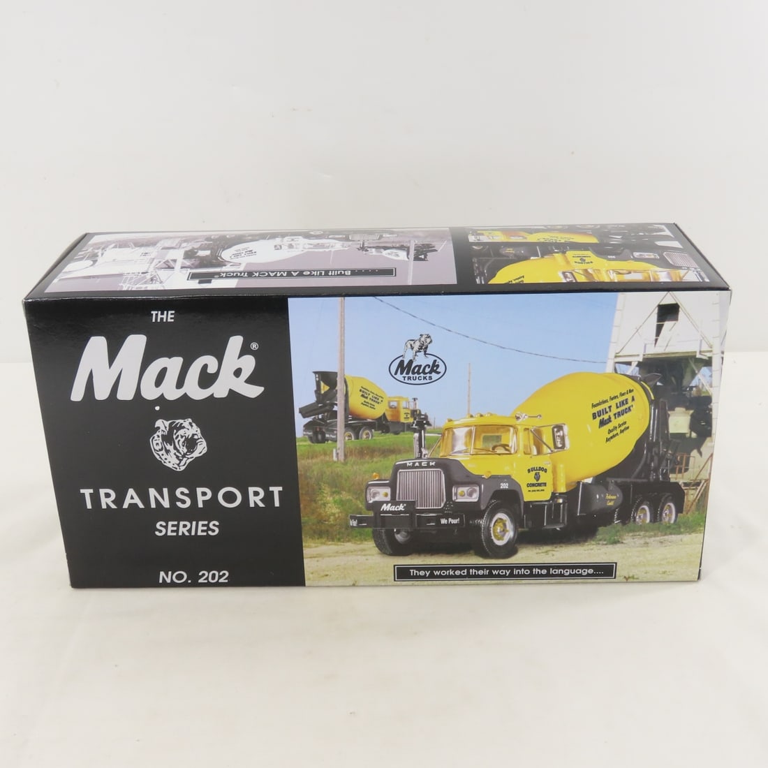 1st Gear 1:34 Mack R600 Mixer, Embroidered Hat - 14