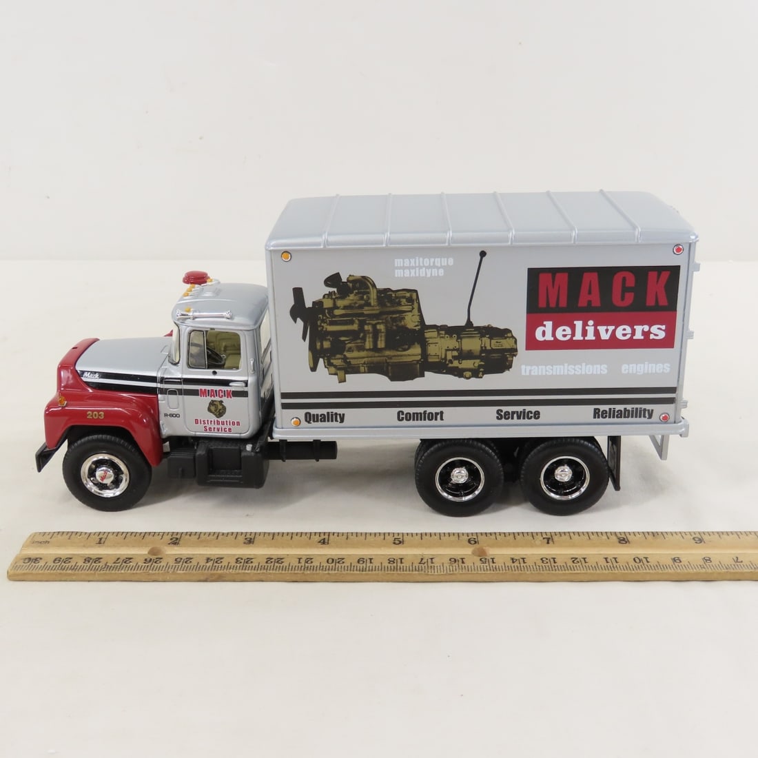 1st Gear 1:34 Mack Straight Truck, Embroidered Hat - 2