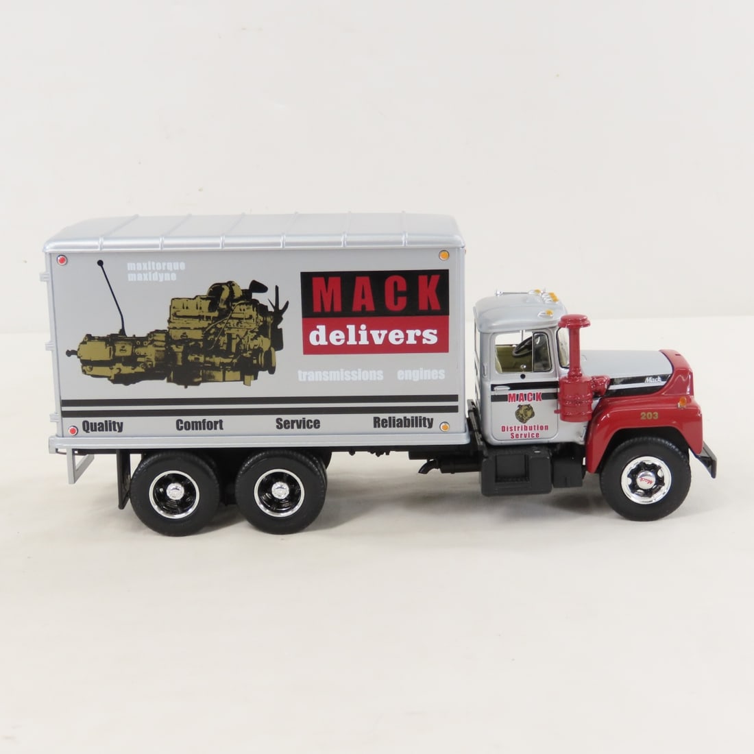 1st Gear 1:34 Mack Straight Truck, Embroidered Hat - 6