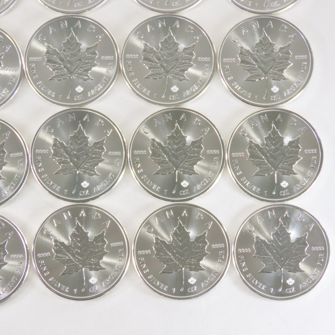 25 2015 1 ozt Canadian $5 .9999 Silver Coins - 10