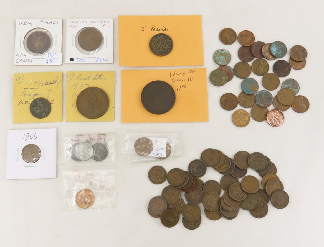 45 Indian Head Cents, Wheat Cents & Foreign Coins: 45 Indian Head Cents, Wheat Cents & Foreign Coins - LOT SIZE: 3x3x3" 1 LB All information and photos, which are part of the description, are intended to be as accurate as possible, but errors are