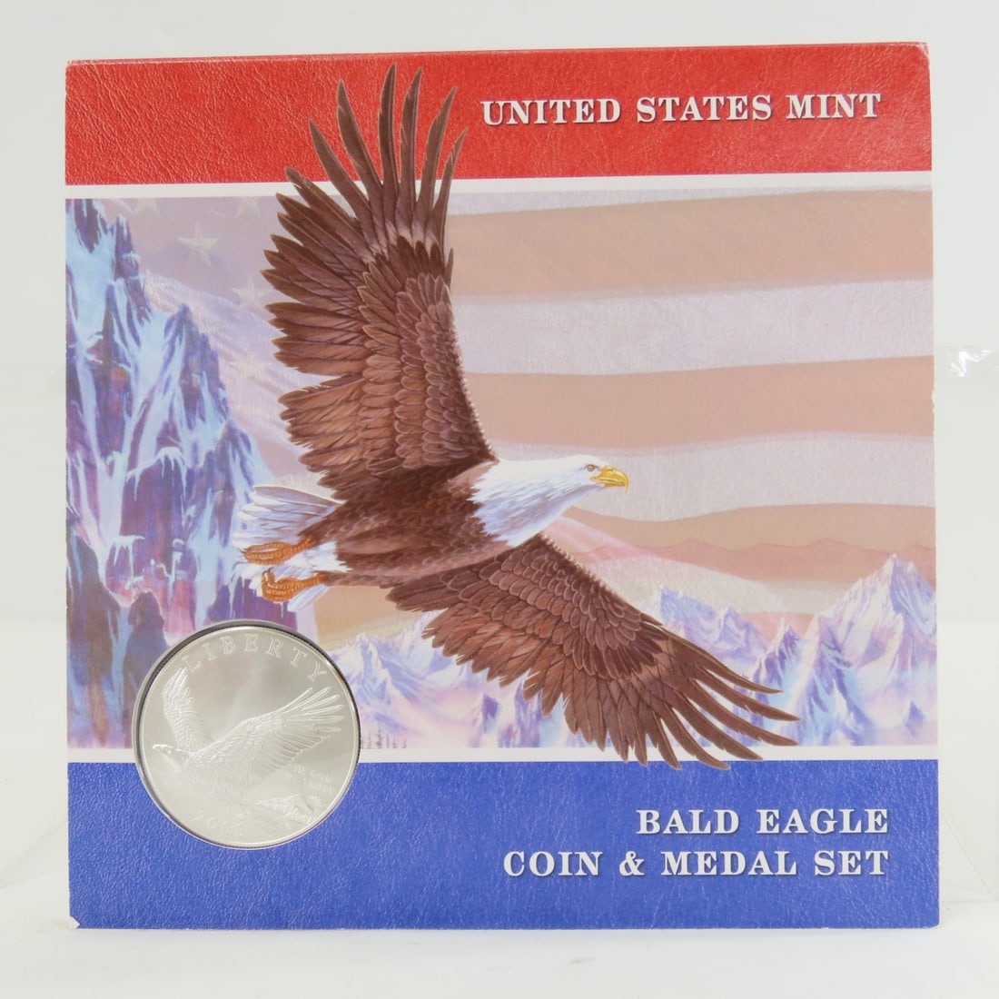 2008 Silver Bald Eagle Coin & Bronze Medal Set - 2