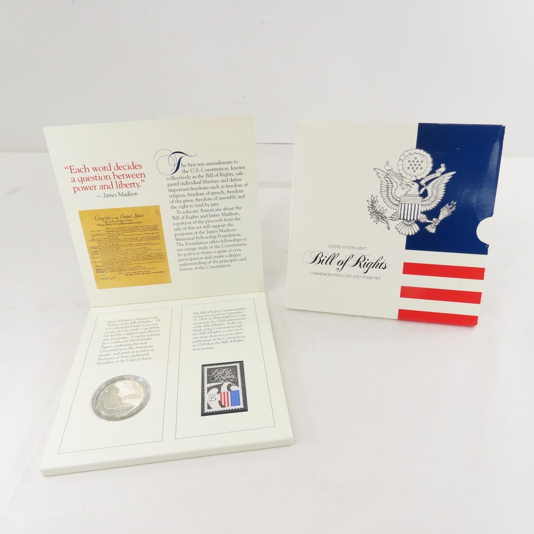 1993 Bill of Rights Commemorative Coin & Stamp Set - 2