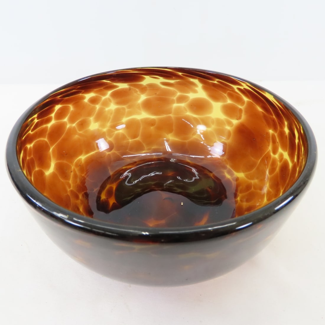 Amber Tortoise Shell Bowl & 8 Cups, Tiffin Swans - 5