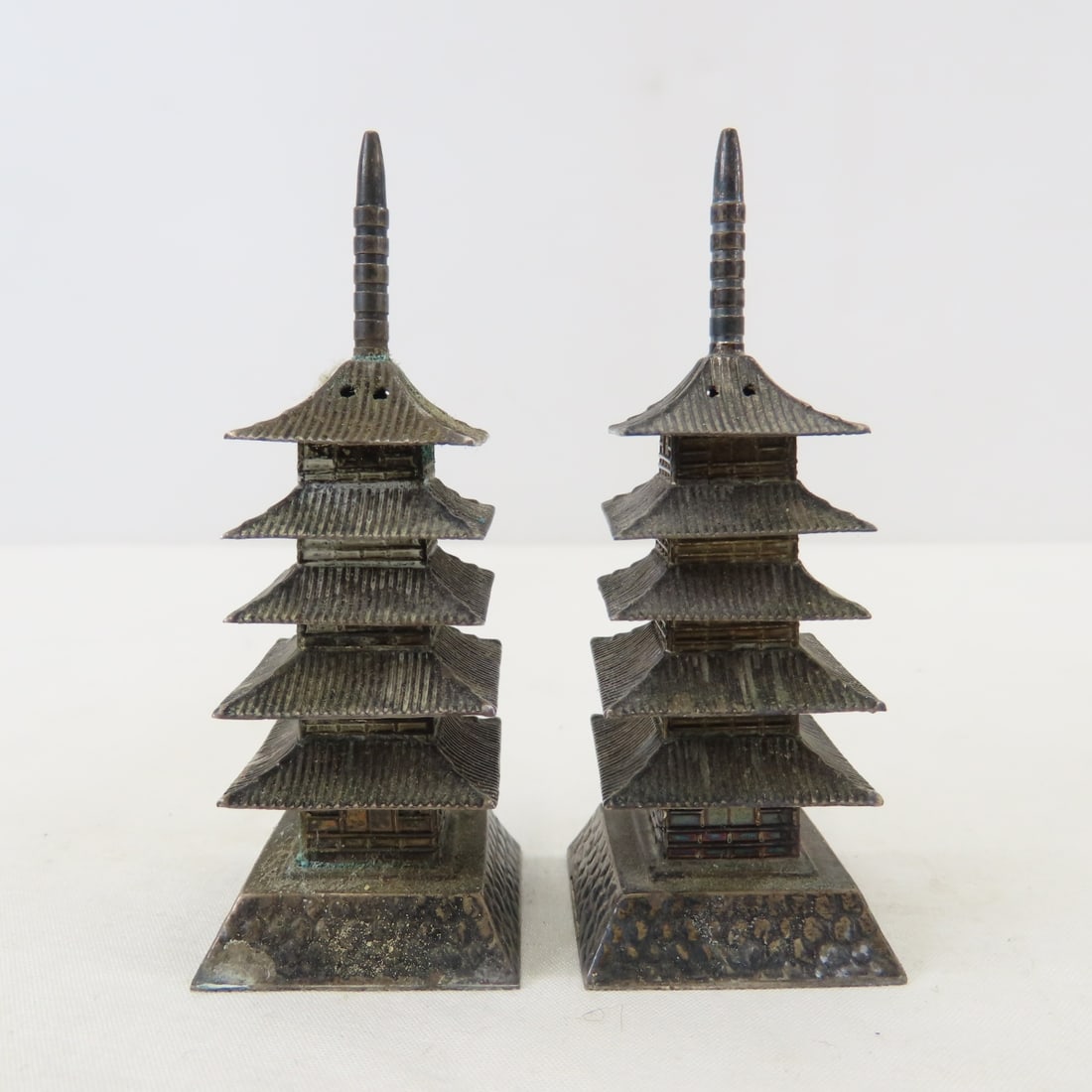 Sterling Silver Mid Century Pagoda S&P Shakers 68g - 2