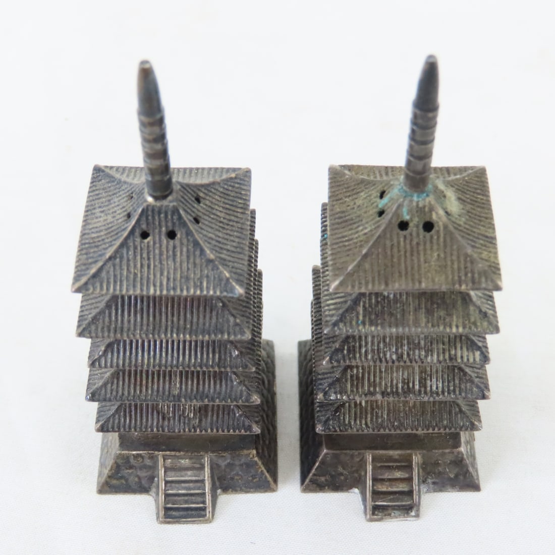 Sterling Silver Mid Century Pagoda S&P Shakers 68g - 3